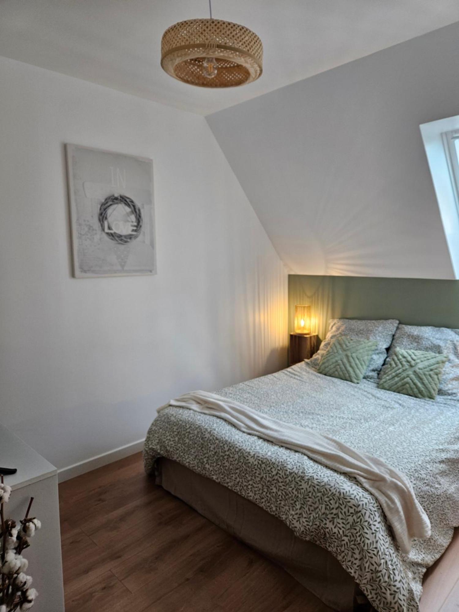 L'Escapade, Maison De Campagne Etienville Екстериор снимка