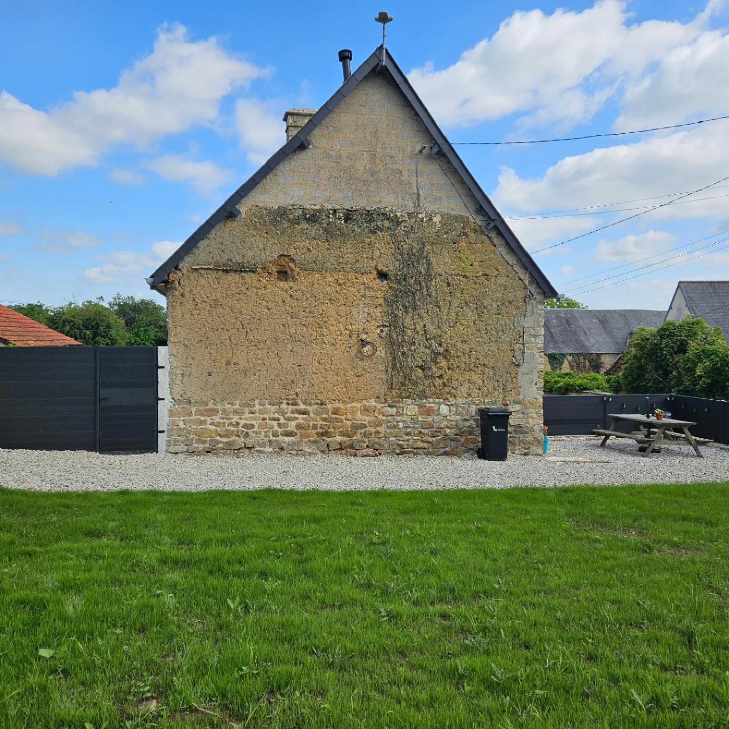 L'Escapade, Maison De Campagne Etienville Екстериор снимка